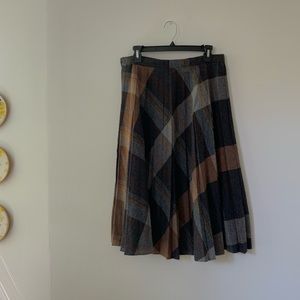 Vintage Pleated Plaid Midi Skirt